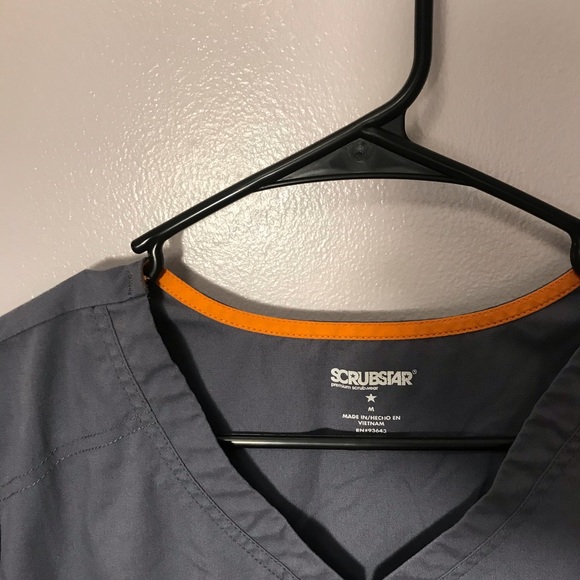 Scrub Top - Picture 3 of 3